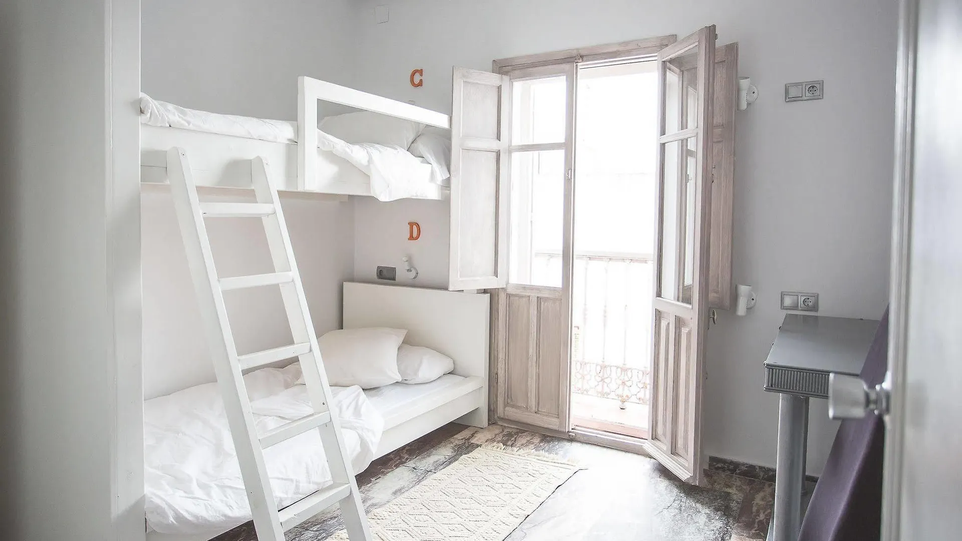 La Cocotera Boutique Hostel & Coworking Tarifa