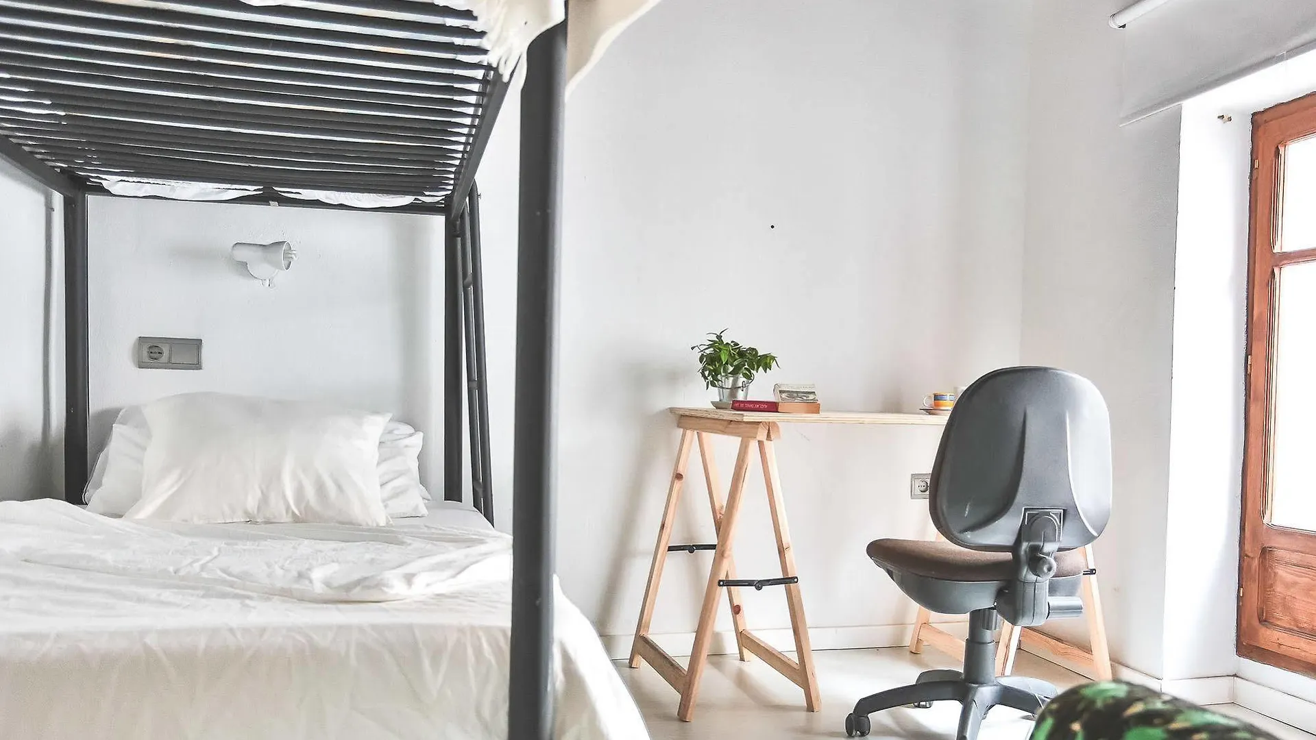 La Cocotera Boutique Hostel & Coworking Tarifa