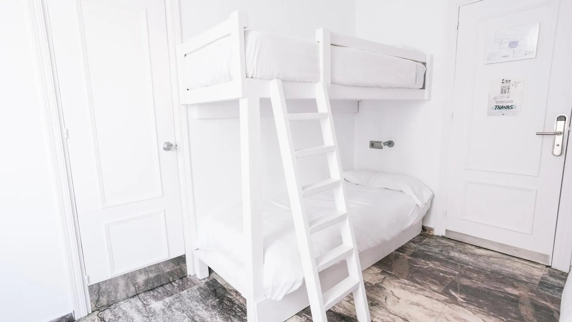 La Cocotera Boutique Hostel & Coworking Tarifa