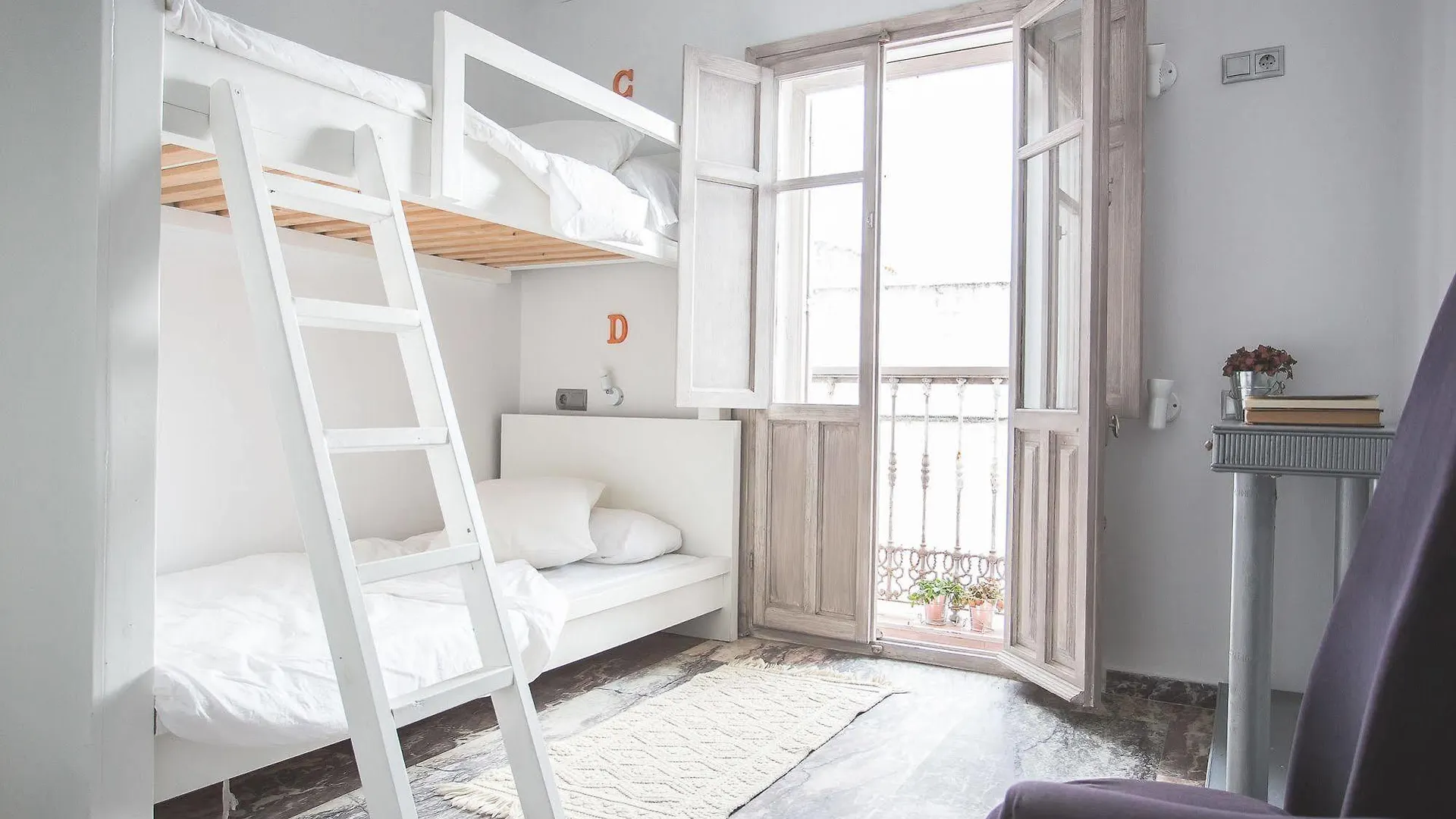 La Cocotera Boutique Hostel & Coworking Tarifa